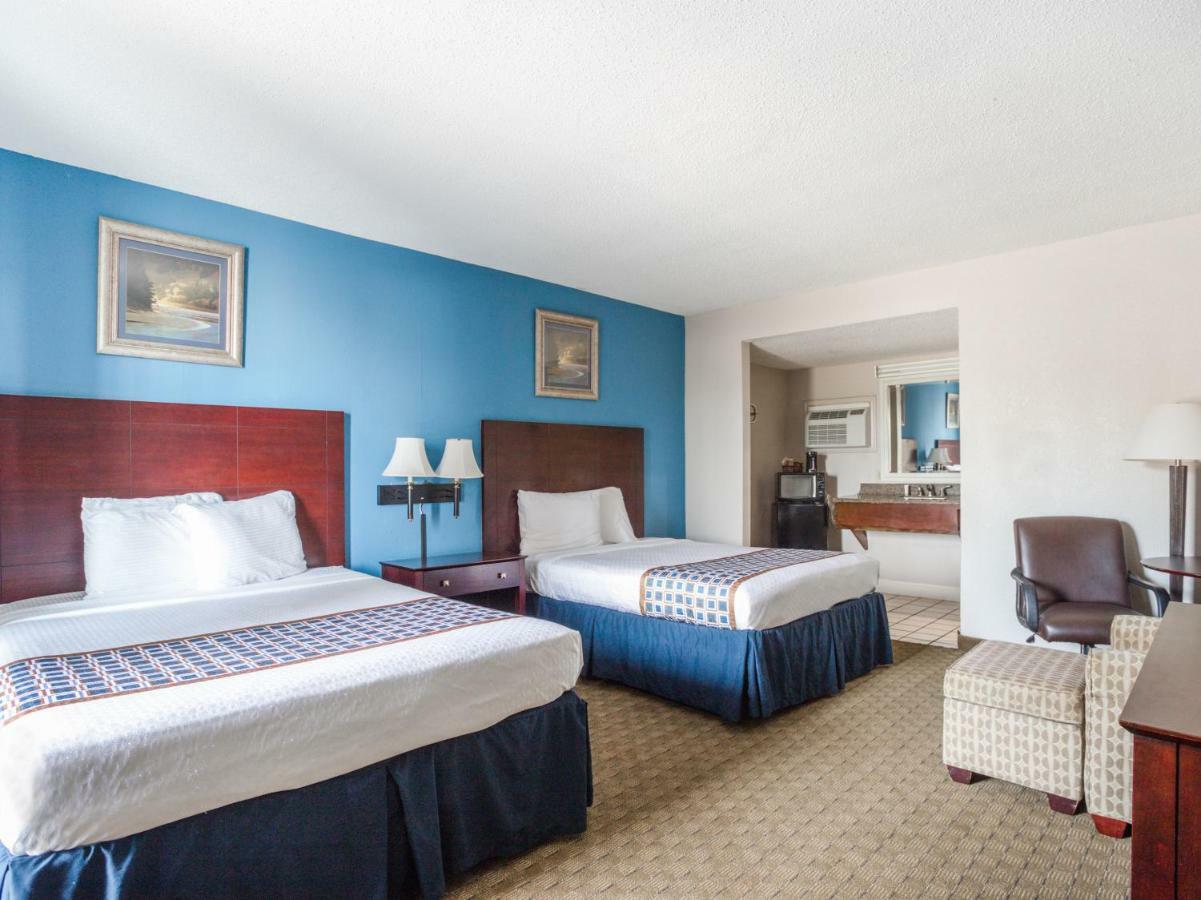 Oyo Hotel Augusta Downtown Room photo